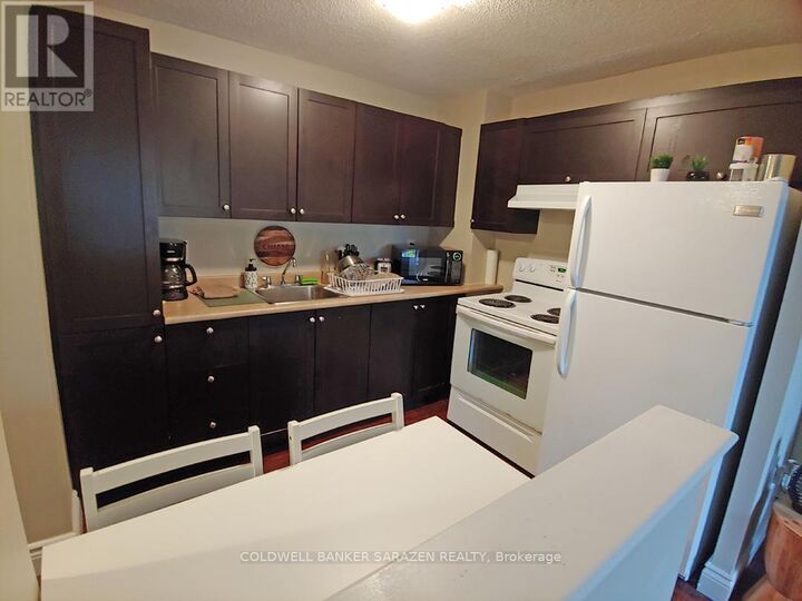 Property Photo:  204 Bruyere Street  ON K1N 5E3 
