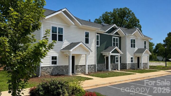 Property Photo: 189 Beacon Avenue NC 28655