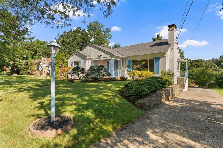 Property Photo:  3010 Irvella Place  OH 45238 