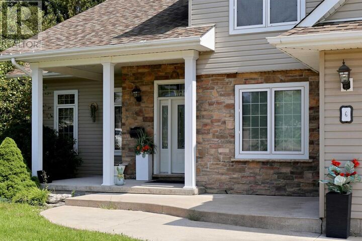 Property Photo: 6 Millstream Dr ON P6B 6L7