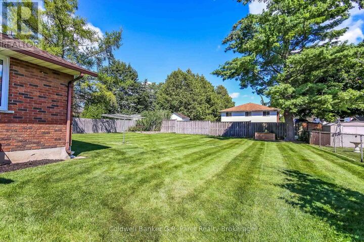 Property Photo: 28 Woodcock Drive ON N4G 4M2
