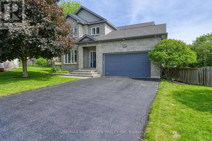 Property Photo: 1337 Cuthbertson Avenue ON K6V 6Y2