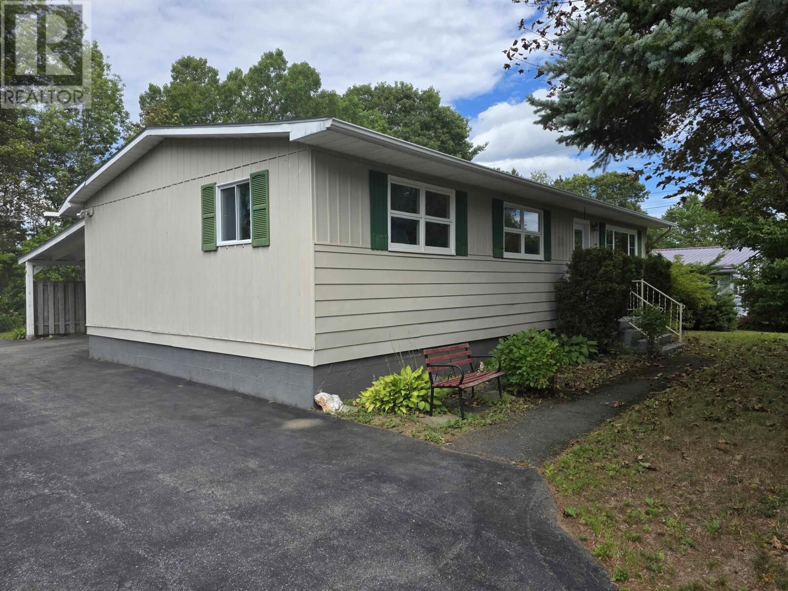 Property Photo:  74 Greenwood Street 10  NS B4V 2M9 