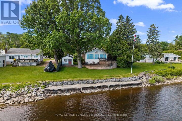 Property Photo: 907 Cedar Lane ON K8A 2G6