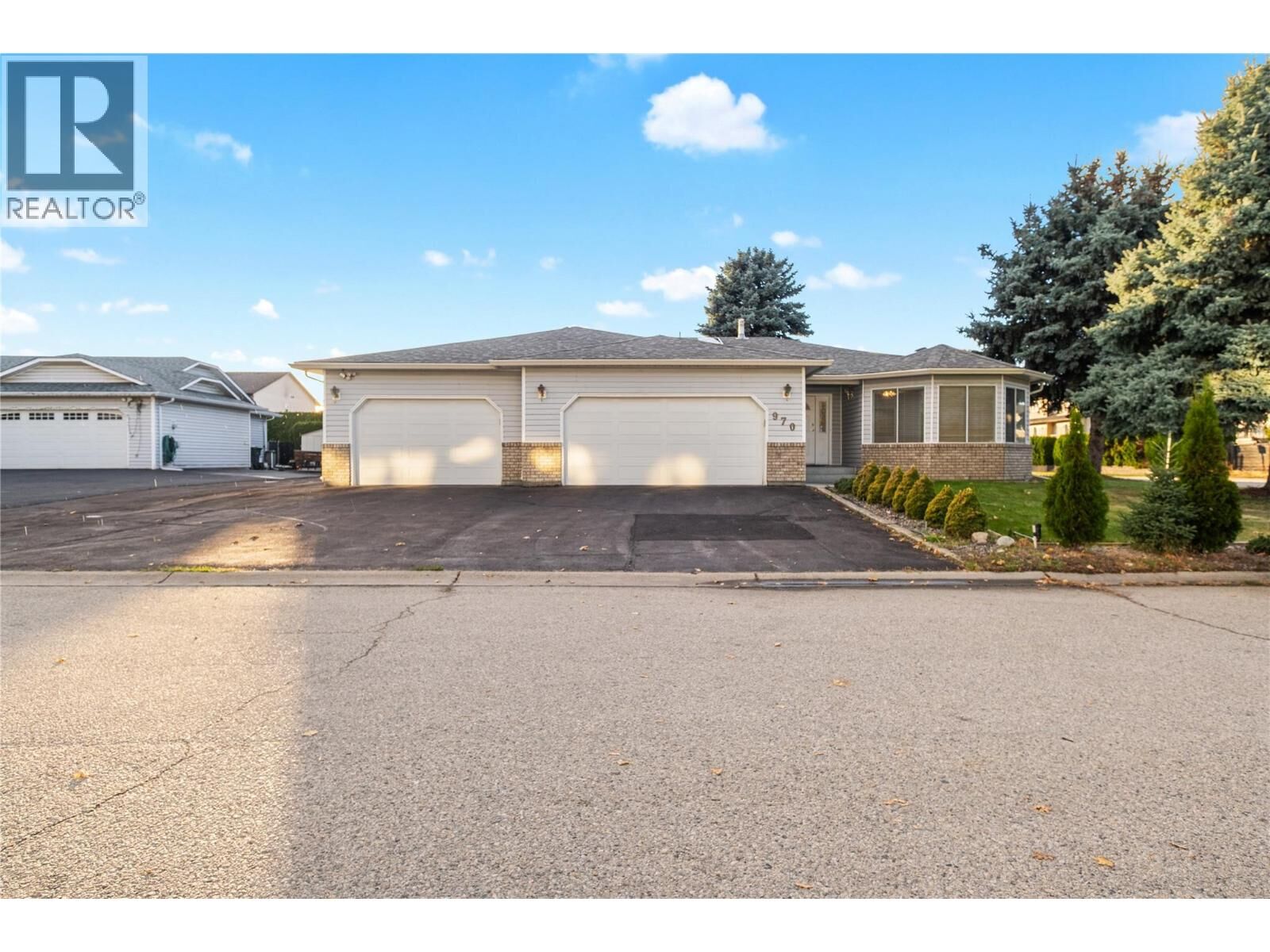 Property Photo: 970 Keyes Court BC V1X 7C8