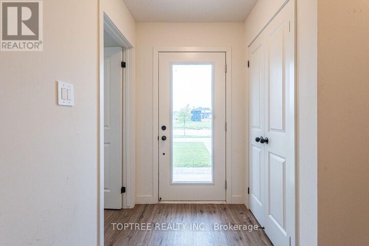Property Photo: 1781 Henrica Avenue 106 ON N6G 0Y2
