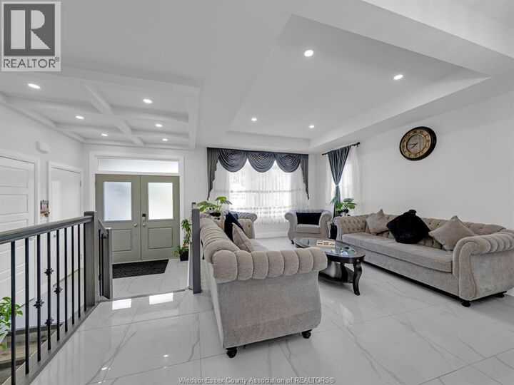 Property Photo:  233 Sandybrook Way  ON N9Y 0A3 
