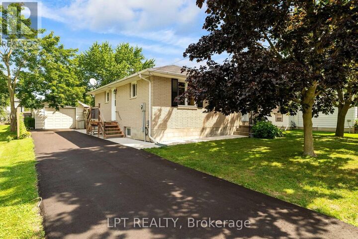 Property Photo:  226 Tain Street  ON N0M 2K0 