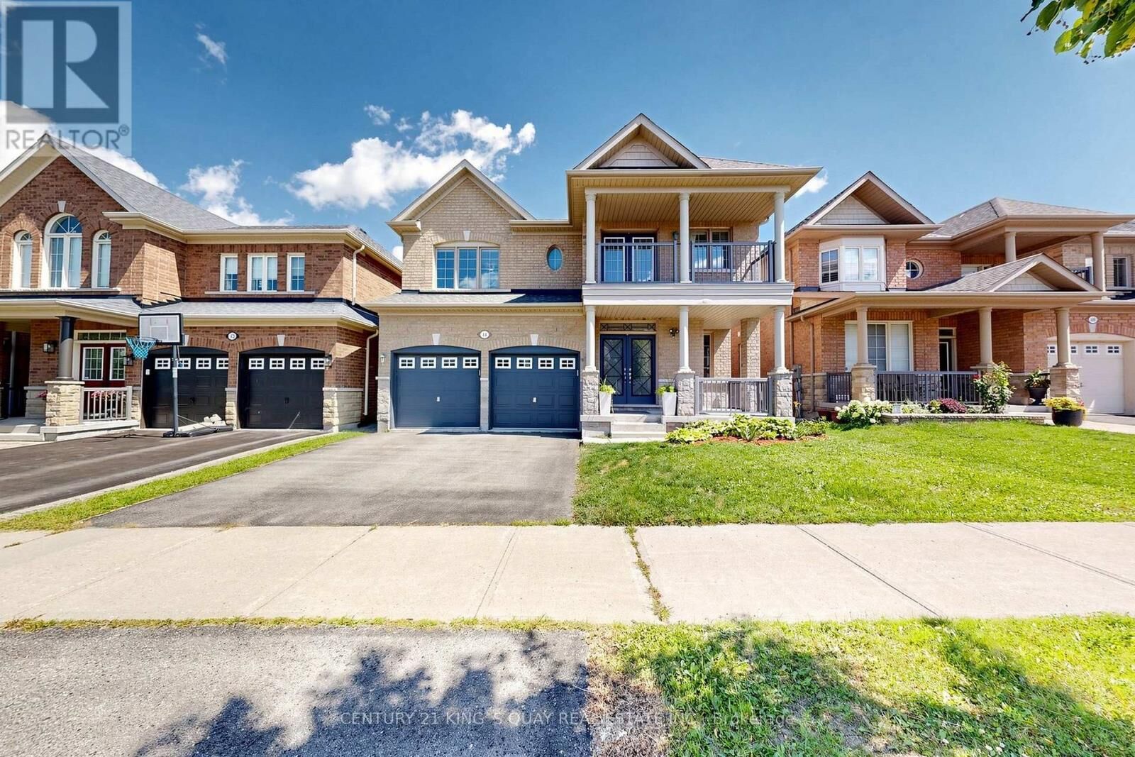 Property Photo:  44 Dame Gruev Drive  ON L6E 0M4 
