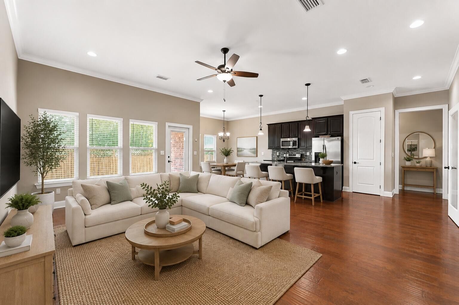 Property Photo:  900 Tadpole Avenue  FL 32578 