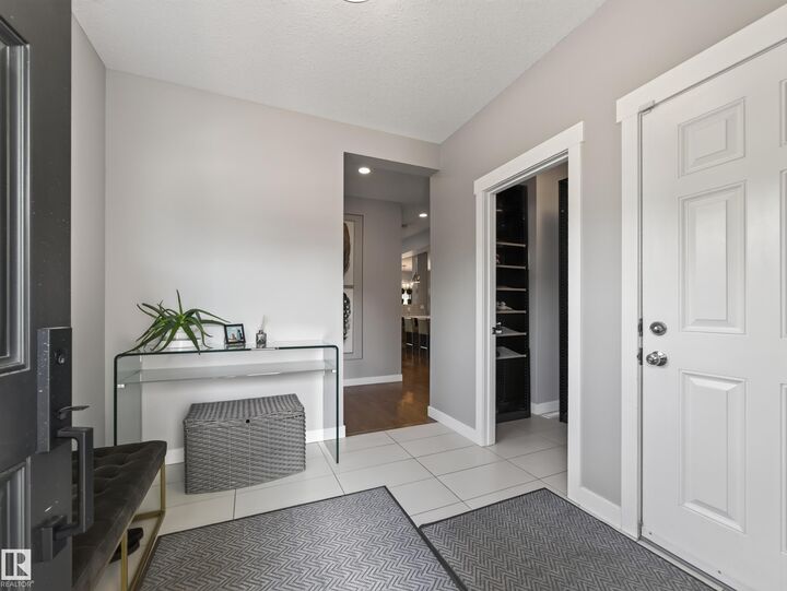Property Photo:  1038 Secord Promenade Promenade NW  AB T5T 4N3 