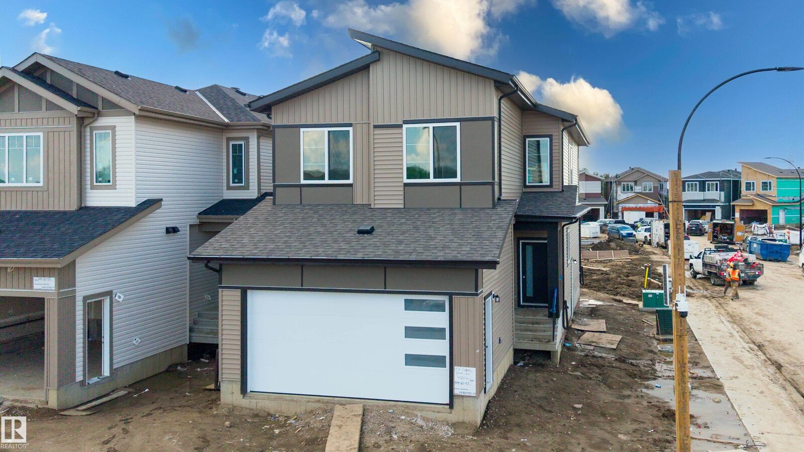 Property Photo:  104 21 Street SW  AB T6X 0B5 