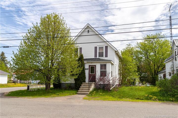 22 Bridge Street — photo 1