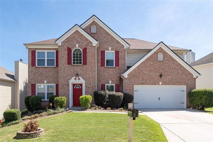 Property Photo: 2031 Dartmoth Way GA 30180
