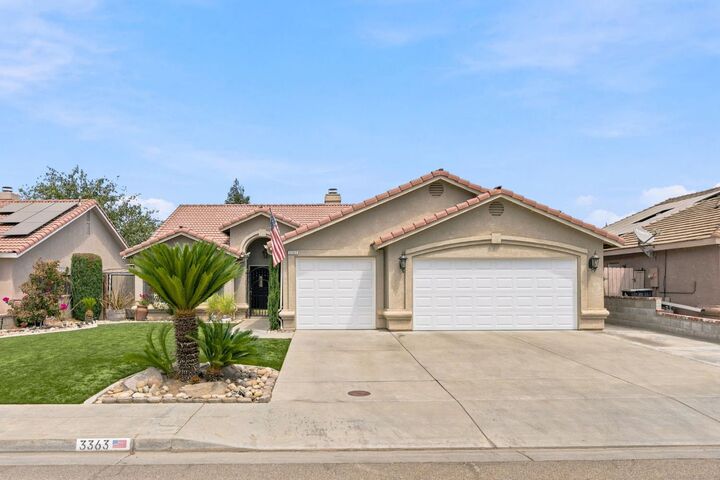 Property Photo: 3363 Cambria Avenue CA 93637