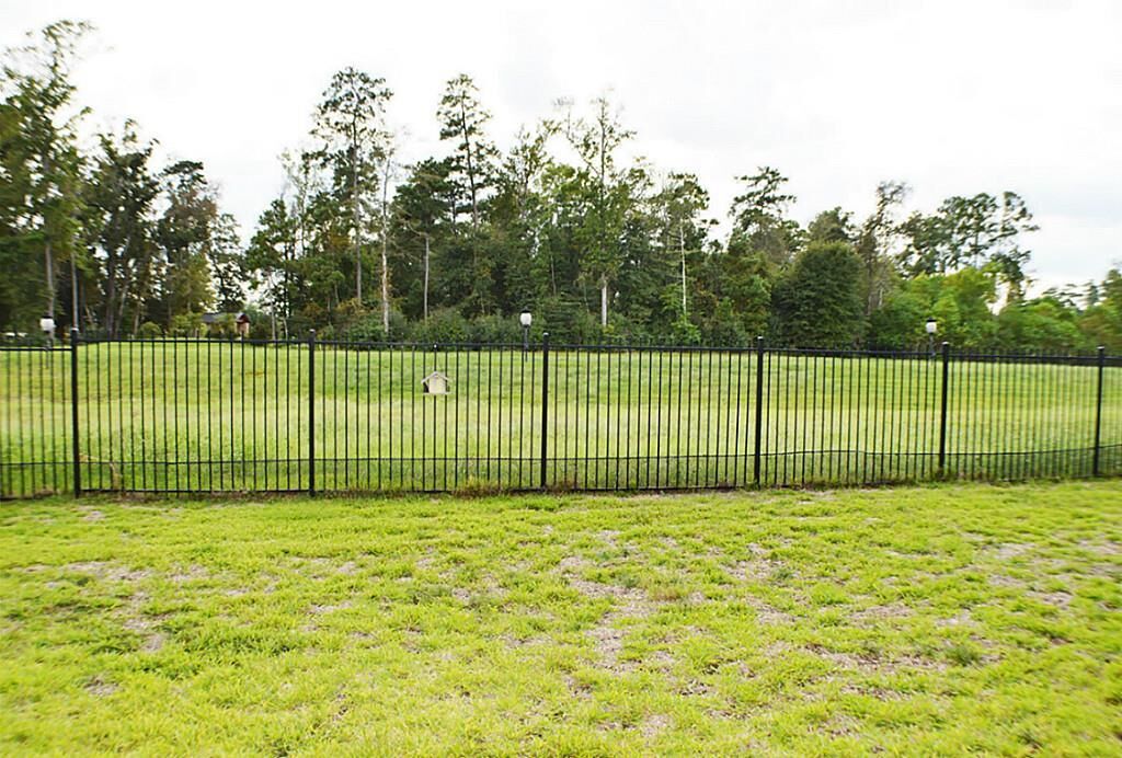 Property Photo:  91 W Wading Pond Circle  TX 77375 