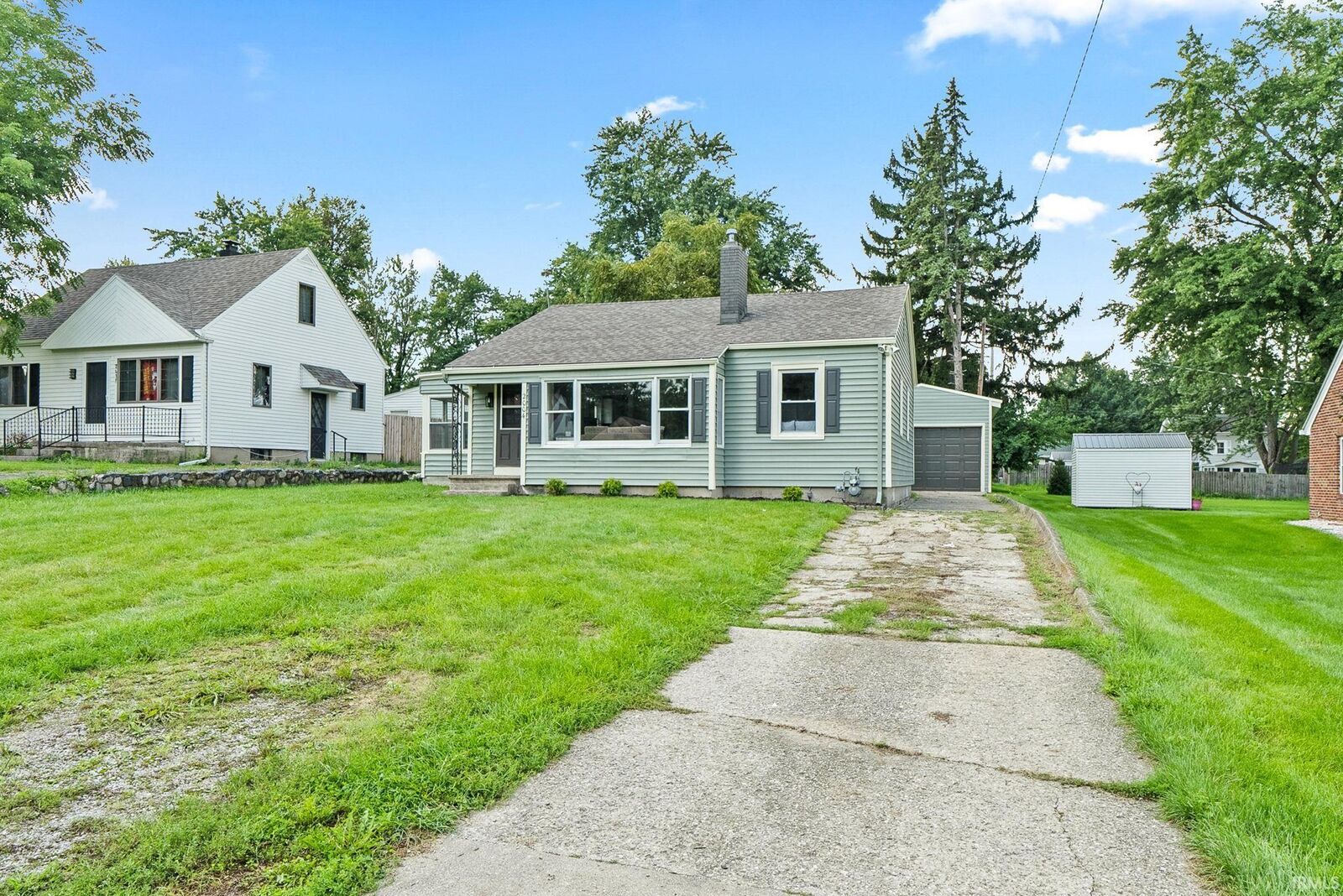 Property Photo:  2004 Sunnymede Drive  IN 46803-3156 