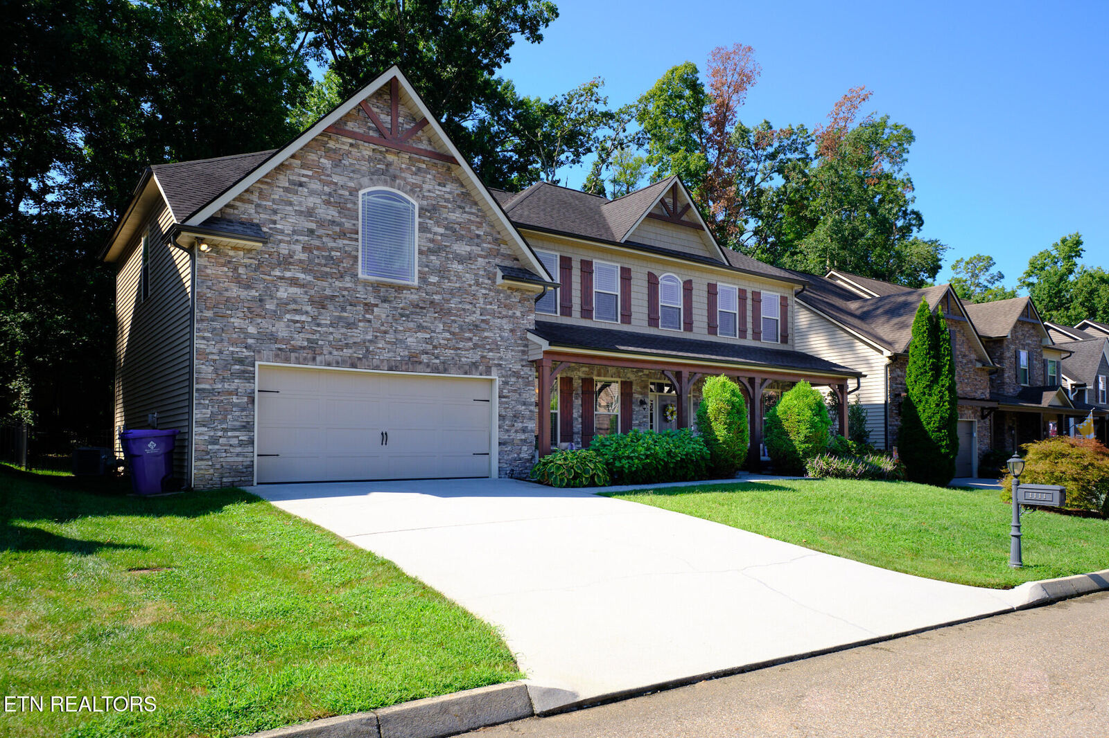 Property Photo:  1111 Front Royal Lane  TN 37922 