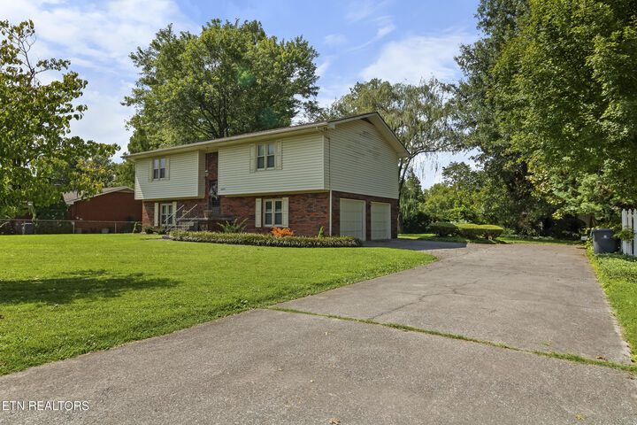 Property Photo:  4997 Beverly Rd  TN 37918 