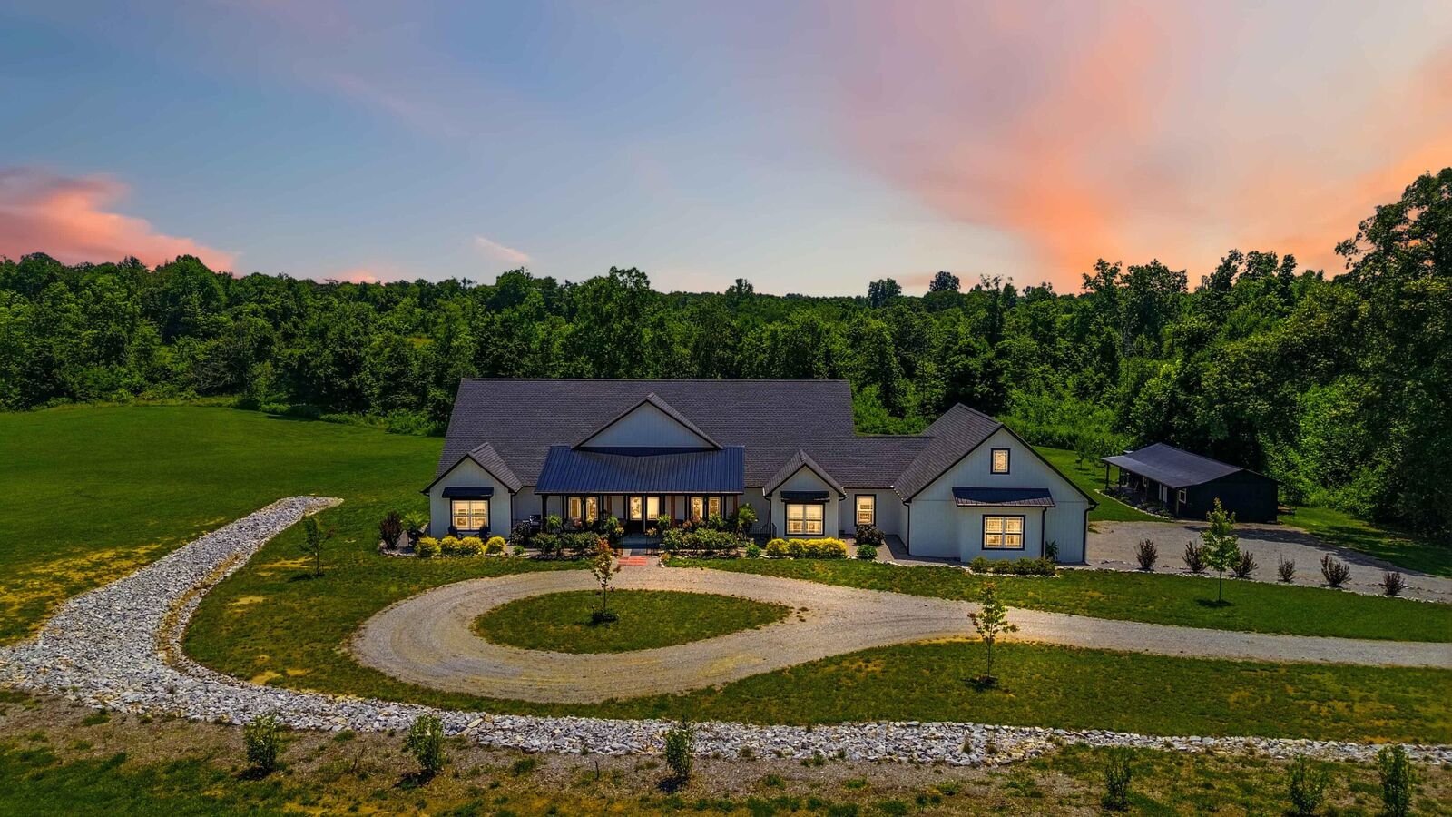 Property Photo:  271 Bluegrass Meadows  KY 42503 