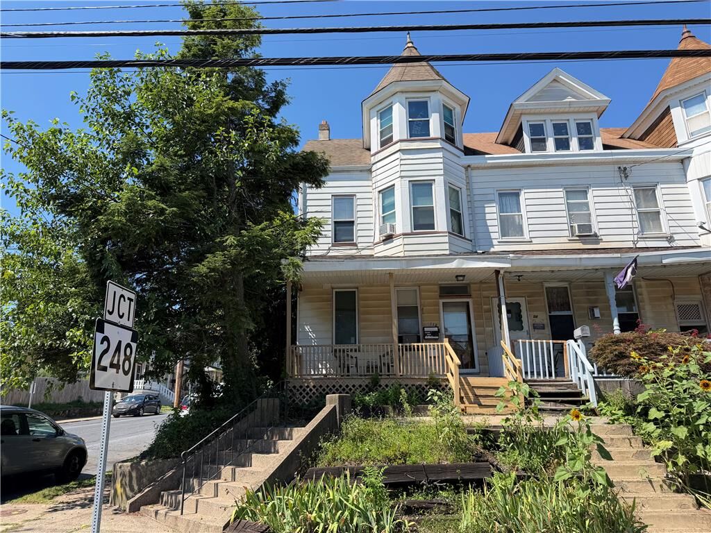 Property Photo: 112 13th Street PA 18042