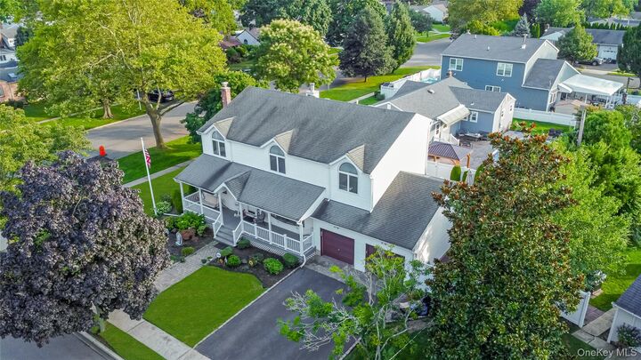 Property Photo:  14 Arthur Street  NY 11735 