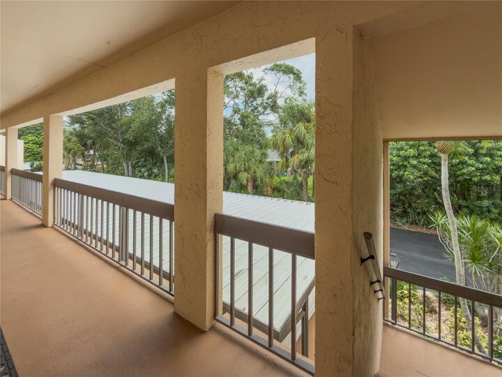 Property Photo:  2448 Clubhouse Drive 202  FL 34232 