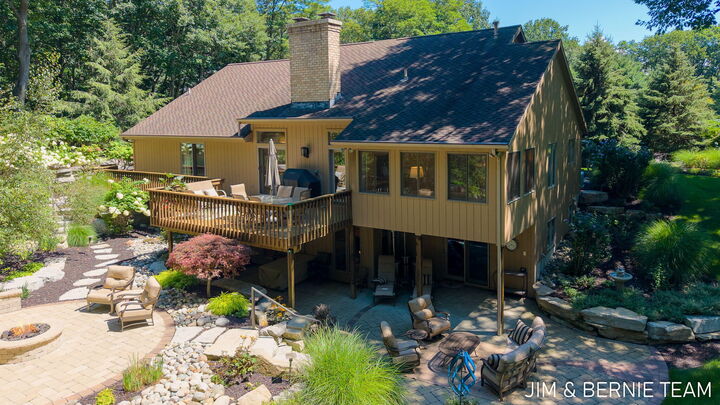 Property Photo: 2295 Timberlee Drive MI 49424