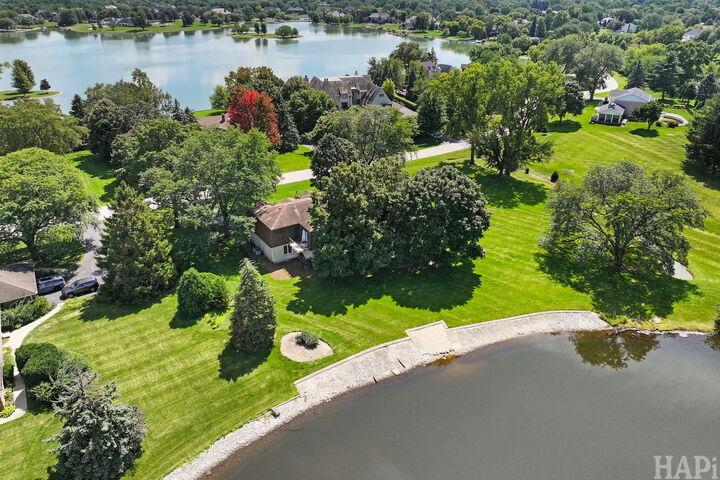 Property Photo: 55 Watergate Drive IL 60010