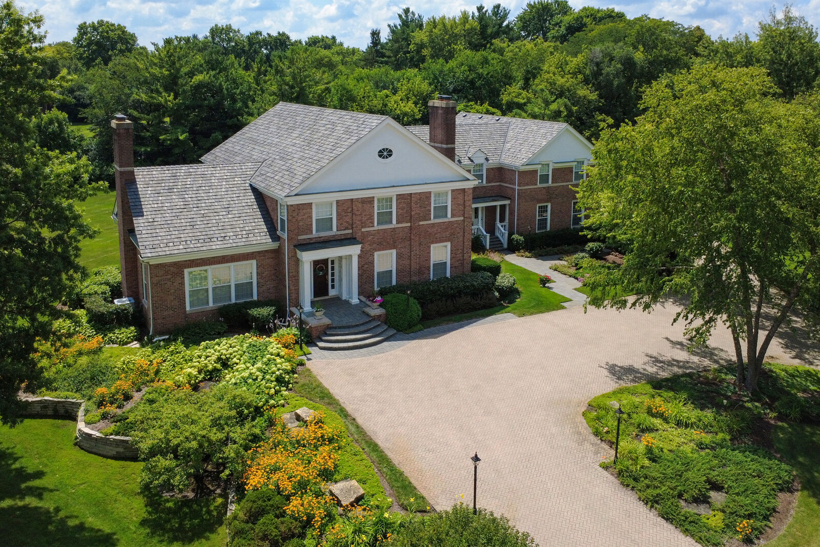 Property Photo:  1673 Balmoral Lane  IL 60067 