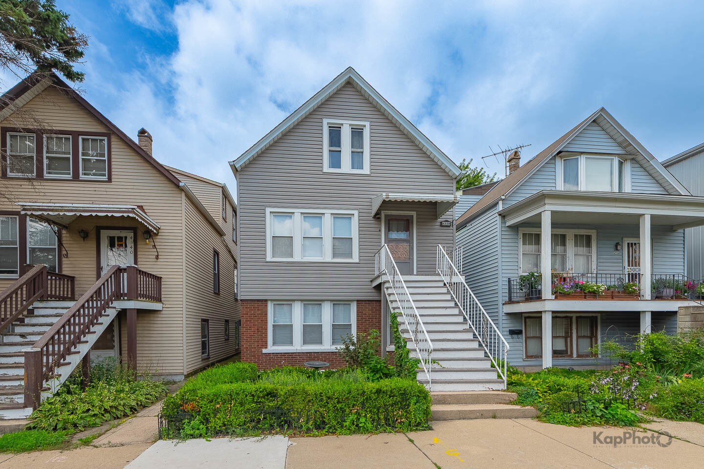 Property Photo: 4338 S Mozart Street IL 60632