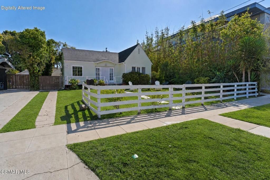 Property Photo: 2320 Superior Avenue CA 90291