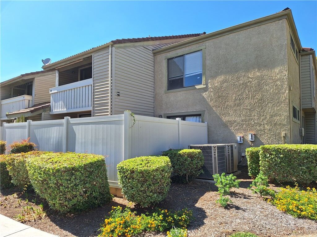 Property Photo:  92 Country Mile  CA 91766 