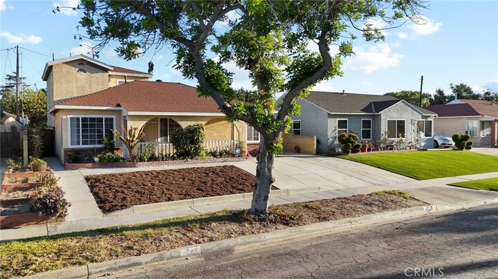 Property Photo:  11248 Foster  CA 90650 