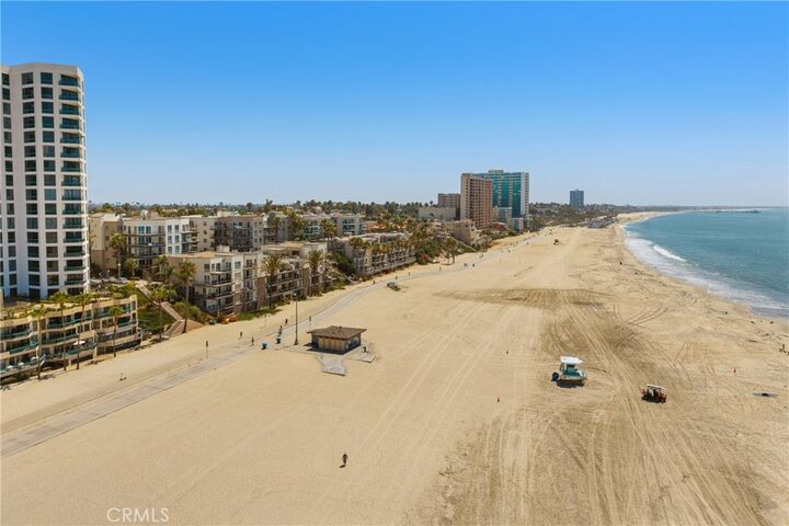 Property Photo:  21 7th Place 510  CA 90802 