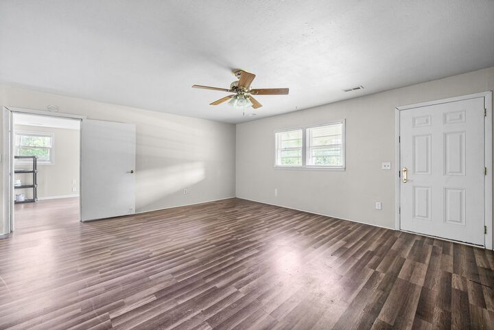 Property Photo:  1069 Palmyra Rd  TN 37040 