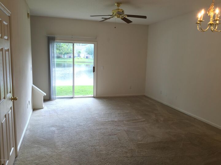 Property Photo:  894 Scrub Jay Drive  FL 32092 