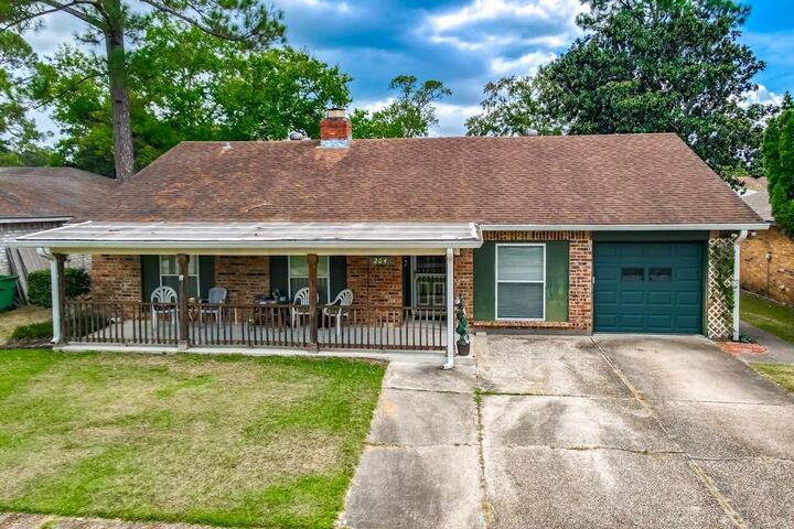 Property Photo:  204 Rooks Drive  LA 70458 