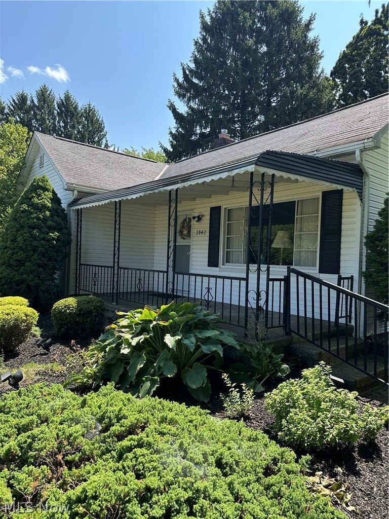 Property Photo: 2842 Narrows Road OH 44081