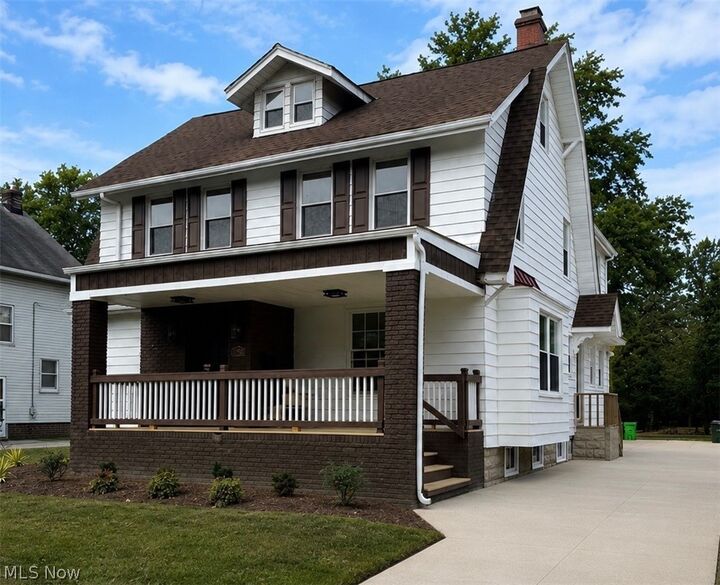 Property Photo:  1720 Beaconwood  OH 44121 
