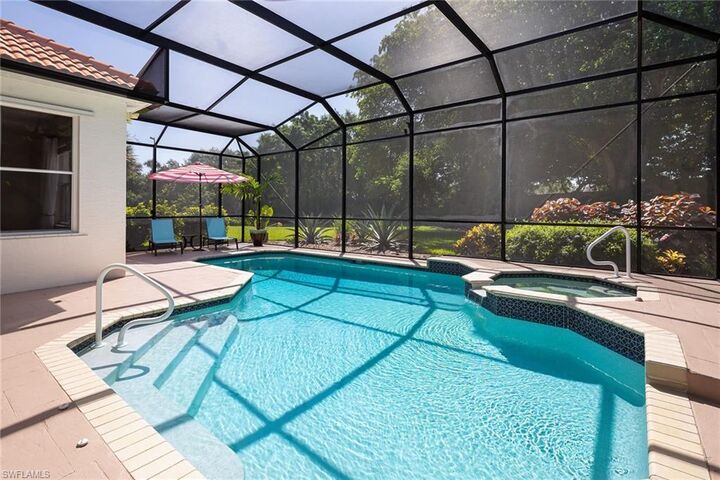 Property Photo:  8900 Ventura Way  FL 34109 