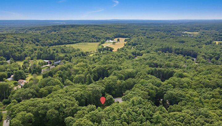 Property Photo: 17 Olde English Road NH 03110