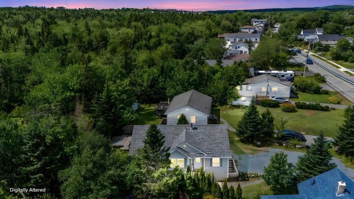 1562 St Margarets Bay Road — photo 1