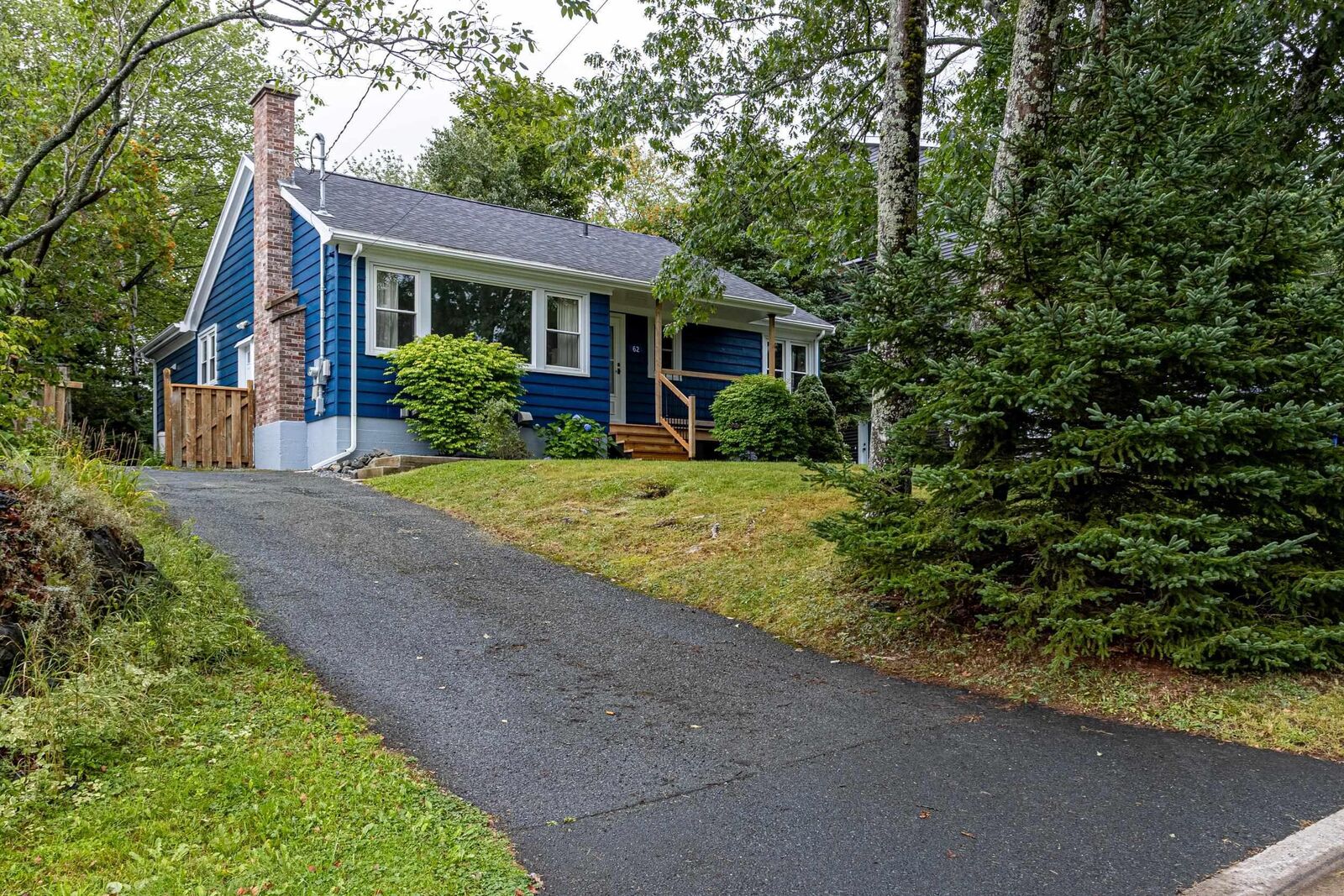 Property Photo:  62 Douglas Crescent  NS B3M 3E3 