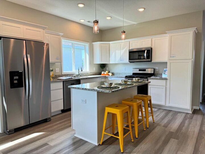 Property Photo:  4907 Evergreen Drive N  MN 55038 