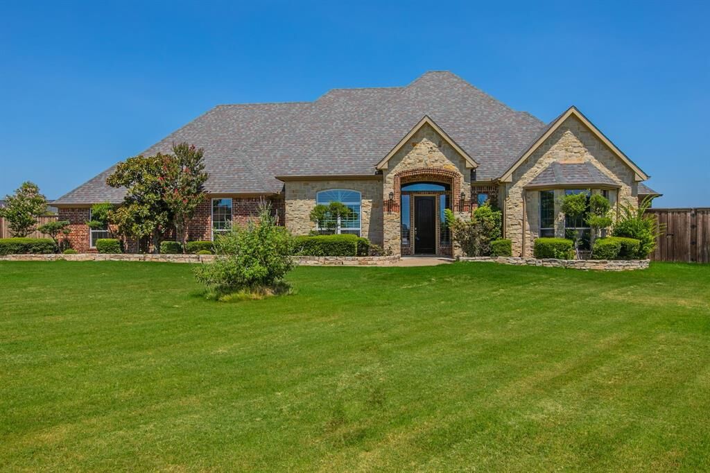 Property Photo:  3133 Belmont Lane  TX 75160 