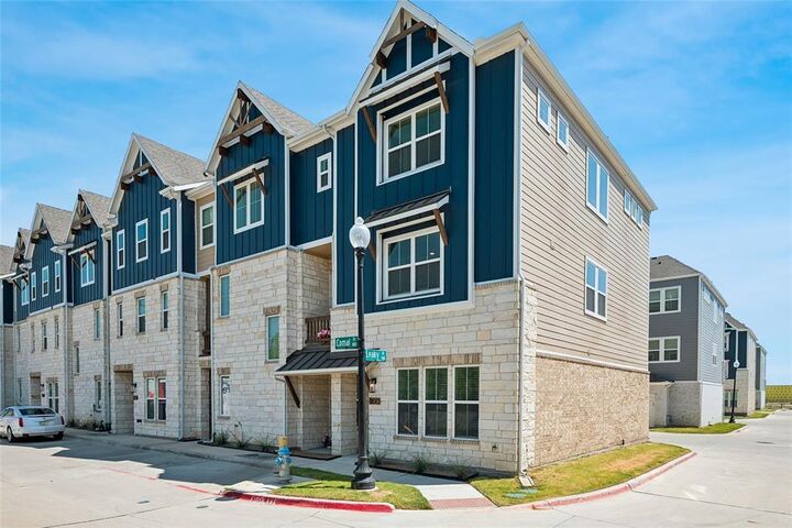 Property Photo:  800 Comal Drive  TX 75075 