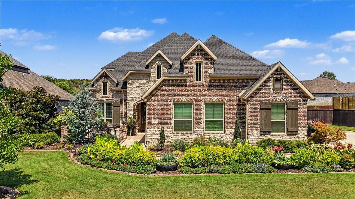 Property Photo: 502 Birkshire Road AR 72718