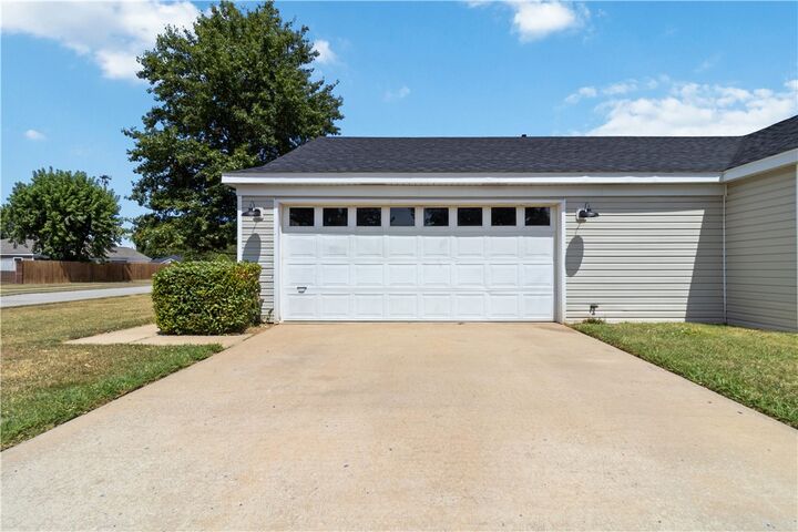 Property Photo:  765 Hackberry  AR 72762 