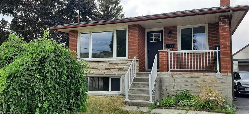 Property Photo:  199 Jansen Avenue Upper  ON N2A 2L8 
